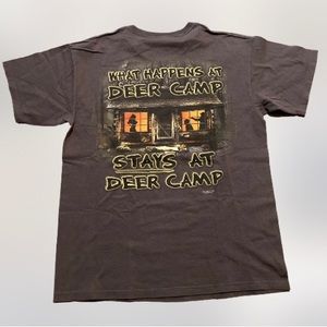 VTG YTK 2005 buck wear what happens at deer camp stays at deer camp mens L